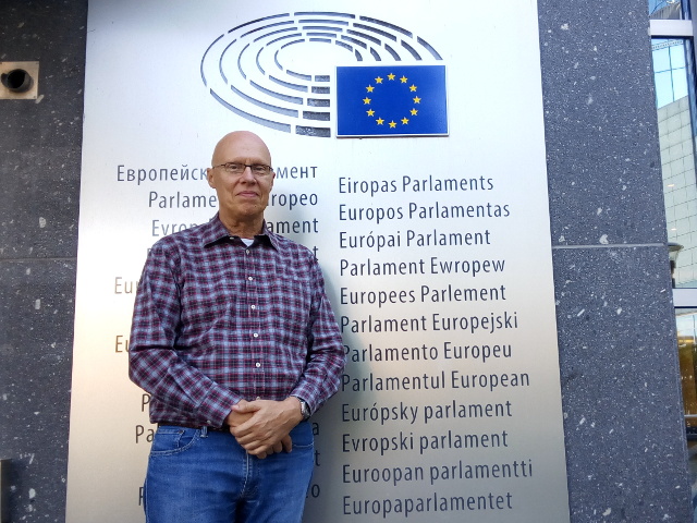 EA3CIW at EU Parliament